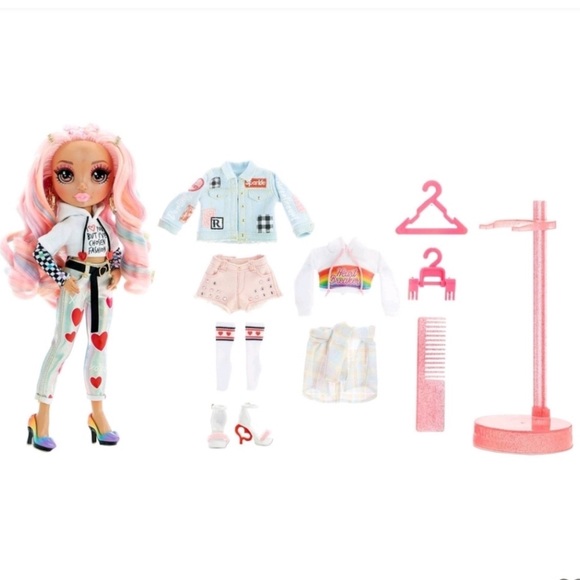 Exclusive Special Valentine’s Edition Rainbow High Kia Hart Fashion Doll NEW - Picture 7 of 8